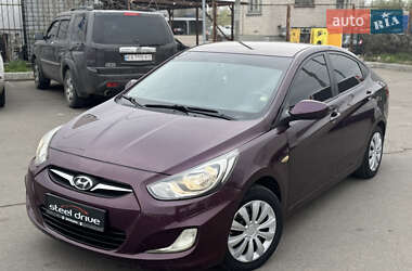 Седан Hyundai Accent 2011 в 