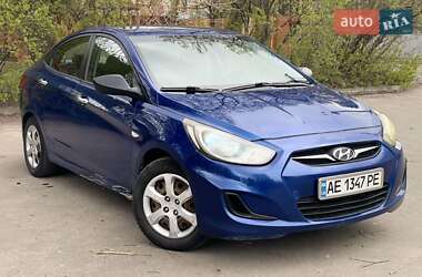 Hyundai Accent 2011