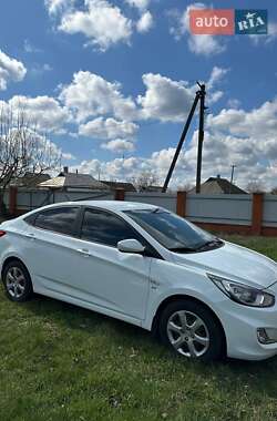 Седан Hyundai Accent 2011 в 