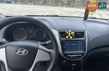 Седан Hyundai Accent 2011 в 