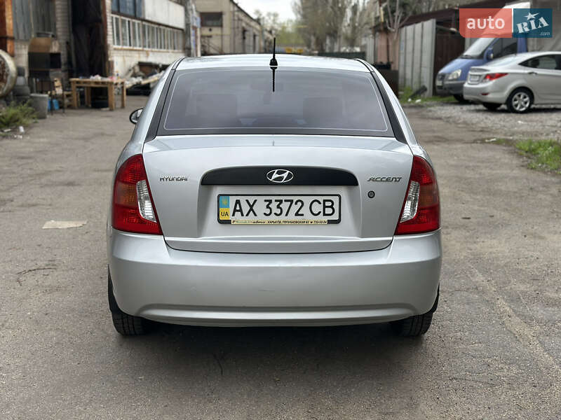 Седан Hyundai Accent 2009 в Запорожье