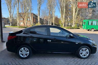 Седан Hyundai Accent 2011 в 