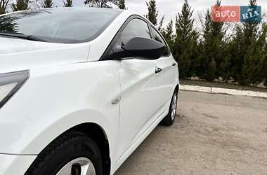 Седан Hyundai Accent 2013 в 