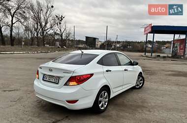 Седан Hyundai Accent 2013 в 