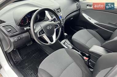 Седан Hyundai Accent 2013 в 