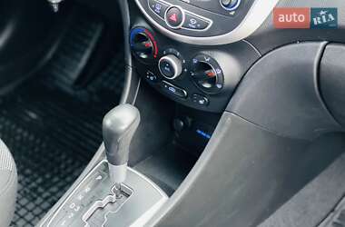 Седан Hyundai Accent 2013 в 