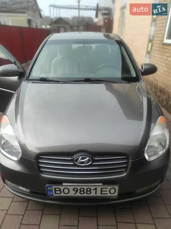 Hyundai Accent