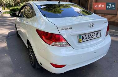 Седан Hyundai Accent 2012 в 