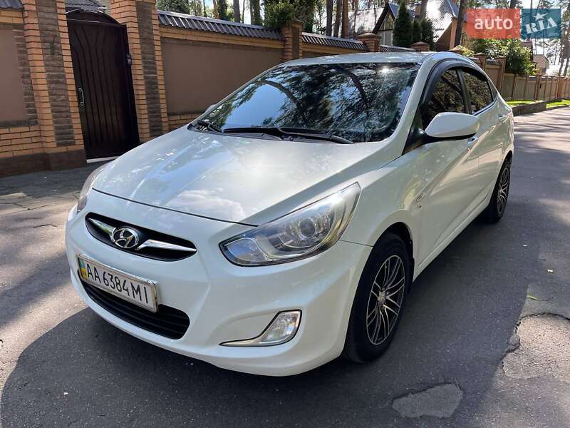 Седан Hyundai Accent 2012 в 