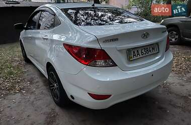 Седан Hyundai Accent 2012 в 