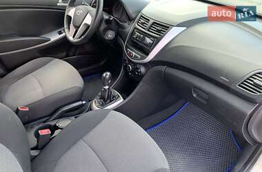 Седан Hyundai Accent 2011 в 