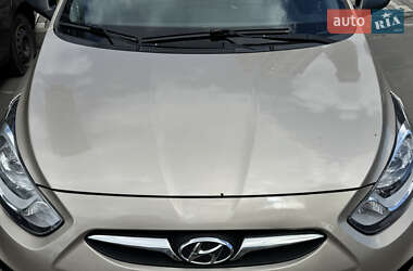 Седан Hyundai Accent 2013 в Києві
