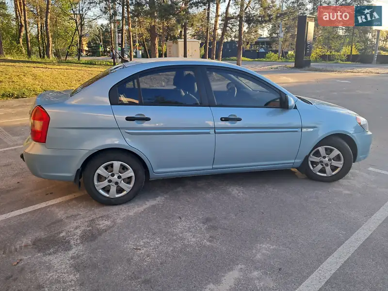 Hyundai Accent