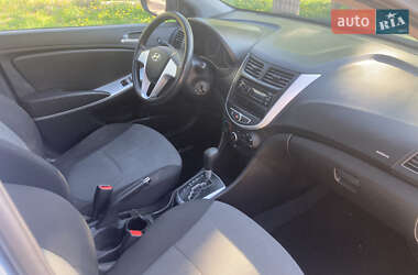 Седан Hyundai Accent 2011 в 