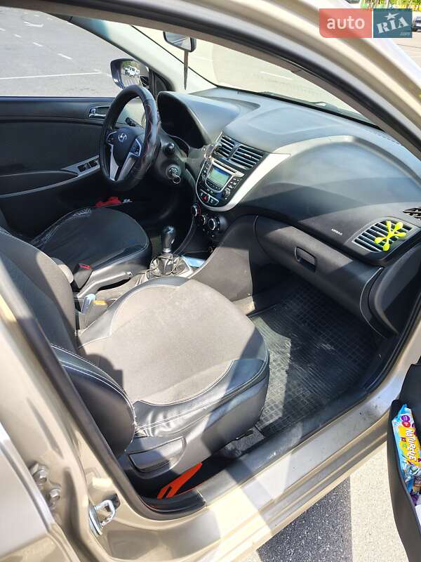 Седан Hyundai Accent 2011 в Києві