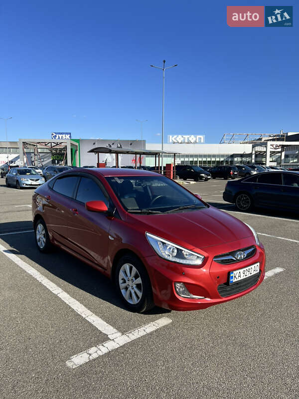 Hyundai Accent 2014