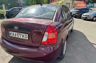 Седан Hyundai Accent 2010 в 