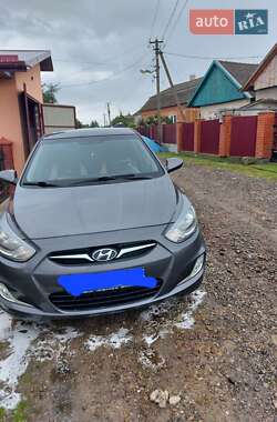 Седан Hyundai Accent 2012 в 