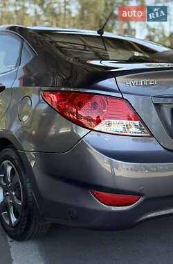 Седан Hyundai Accent 2013 в 