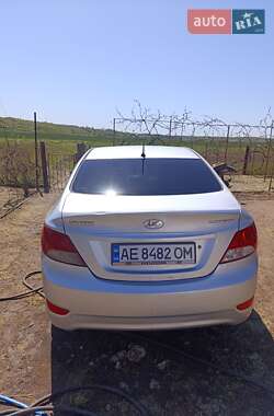 Седан Hyundai Accent 2011 в 