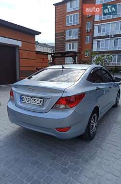 Седан Hyundai Accent 2011 в 