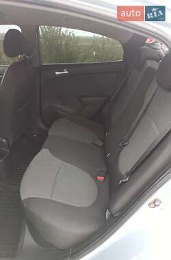 Седан Hyundai Accent 2011 в 