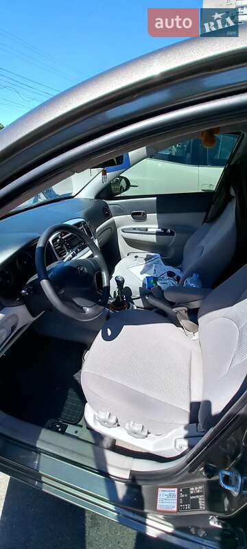 Седан Hyundai Accent 2008 в Дніпрі