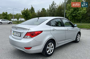 Седан Hyundai Accent 2013 в 