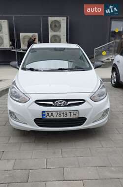 Седан Hyundai Accent 2013 в Киеве