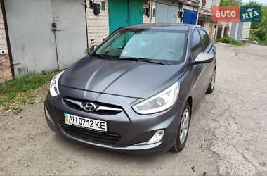 Седан Hyundai Accent 2013 в Дніпрі