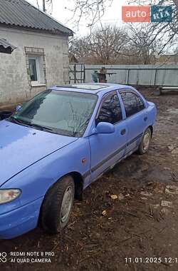 Седан Hyundai Accent 1995 в Вольногорске