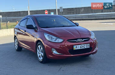 Hyundai Accent 2011