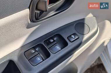 Седан Hyundai Accent 2010 в 