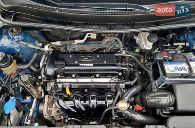 Седан Hyundai Accent 2011 в 