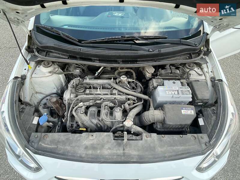 Седан Hyundai Accent 2015 в Киеве
