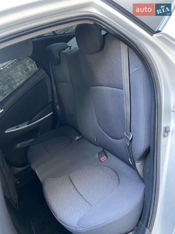 Седан Hyundai Accent 2012 в Харькове
