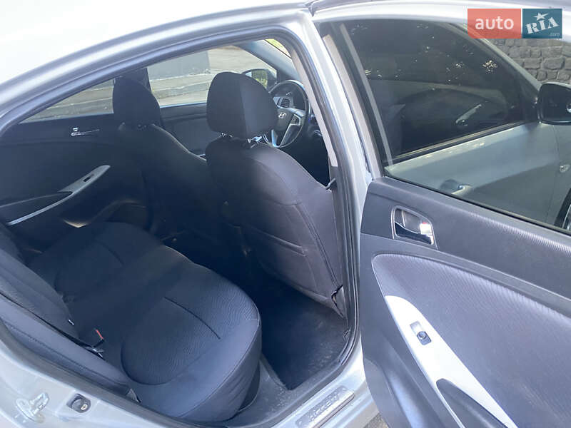 Седан Hyundai Accent 2012 в Харькове