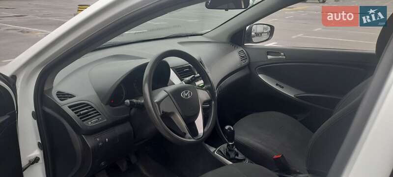 Седан Hyundai Accent 2019 в Киеве