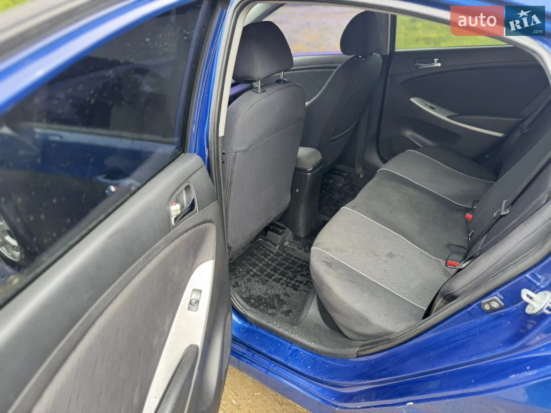 2011 Hyundai Accent - мініатюра 10