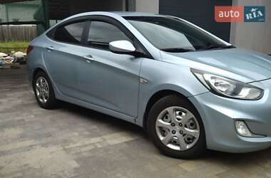 Седан Hyundai Accent 2011 в Вишгороді