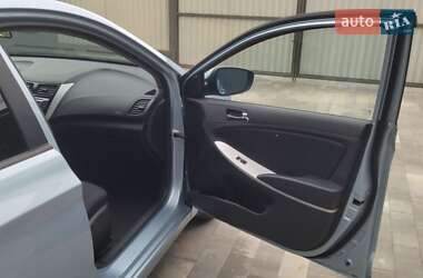 Седан Hyundai Accent 2011 в 