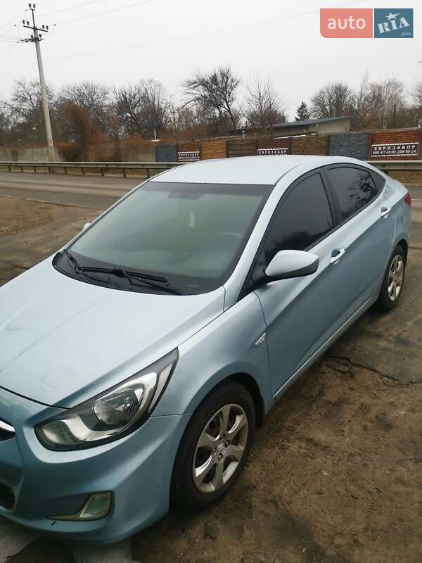 Седан Hyundai Accent 2012 в Києві фото 6 Седан Hyundai Accent 2012 в Києві
