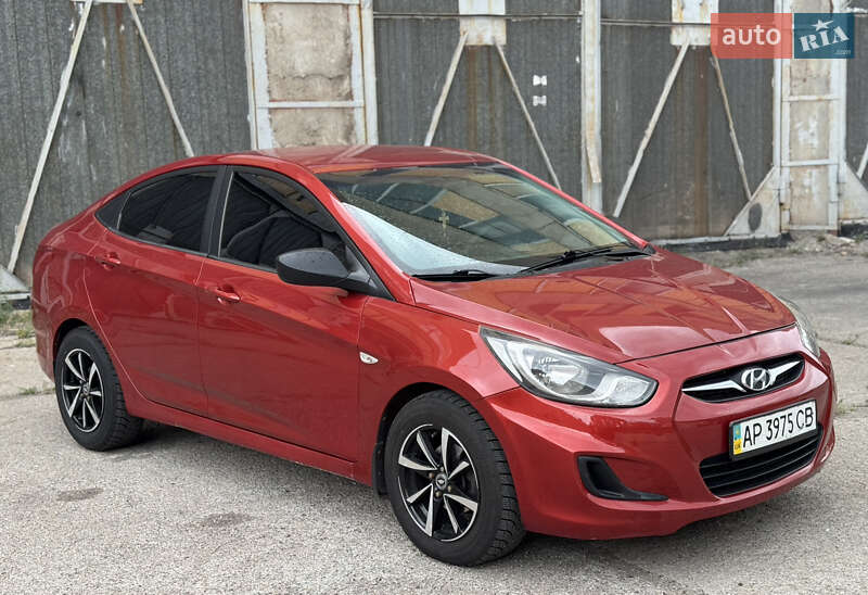 Седан Hyundai Accent 2011 в 