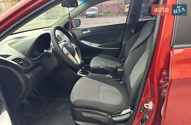 Седан Hyundai Accent 2011 в 
