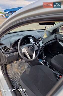 Седан Hyundai Accent 2011 в 