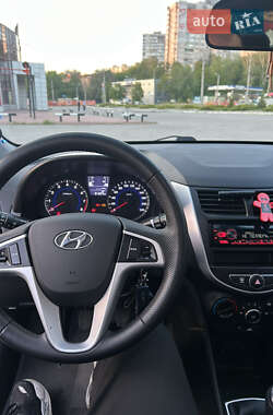 Седан Hyundai Accent 2016 в 