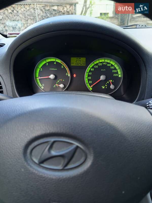 Седан Hyundai Accent 2008 в Ланчине