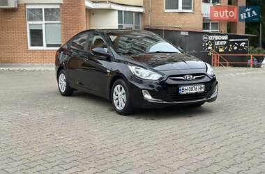 Седан Hyundai Accent 2012 в 