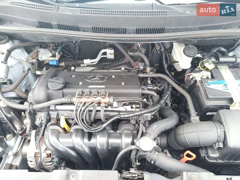Седан Hyundai Accent 2012 в Киеве фото 3 Седан Hyundai Accent 2012 в Киеве