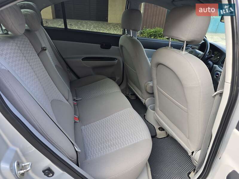 Седан Hyundai Accent 2008 в Запоріжжі